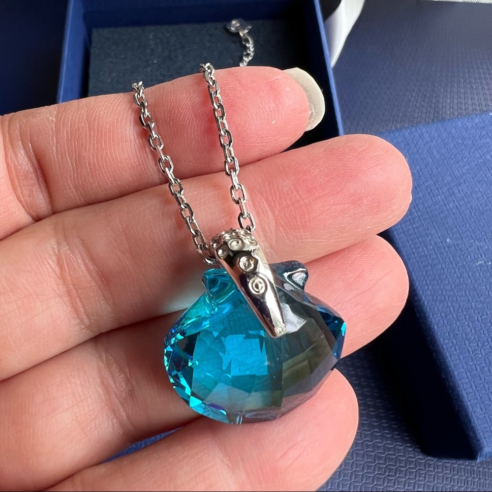 AUTHENTIC Swarovski Limited Edition Turquoise Seashell Necklace - Picture 12 of 16